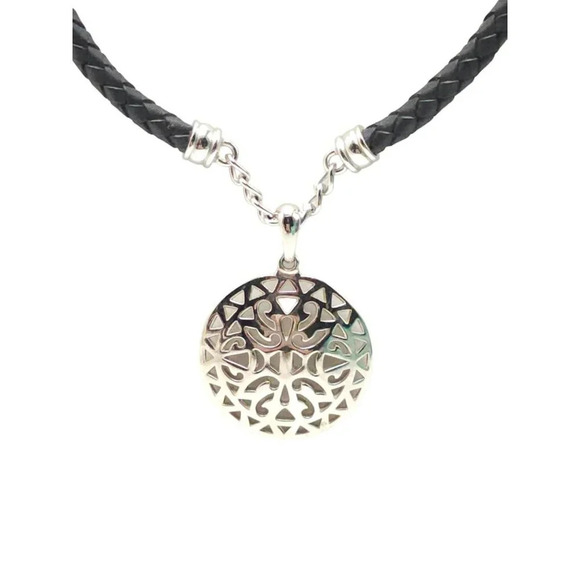 Premier Designs Openwork Medallion Pendant Leather Cord Necklace Silver Tone - Picture 2 of 4